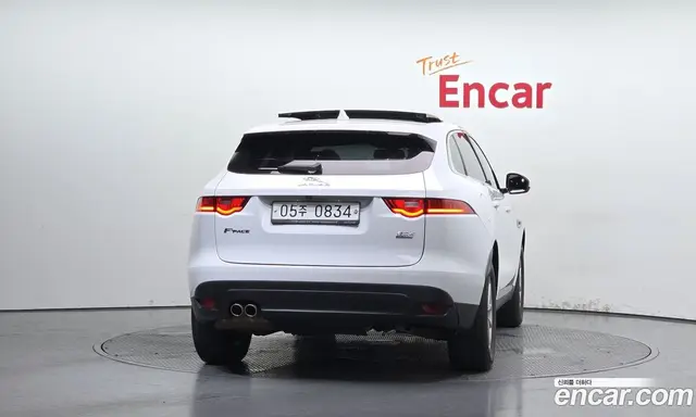 Jaguar F-Pace 2016 2.0 автомат (гидро), миниатюра 4 Jaguar F-Pace 2016 2.0 автомат (гидро), миниатюра 4