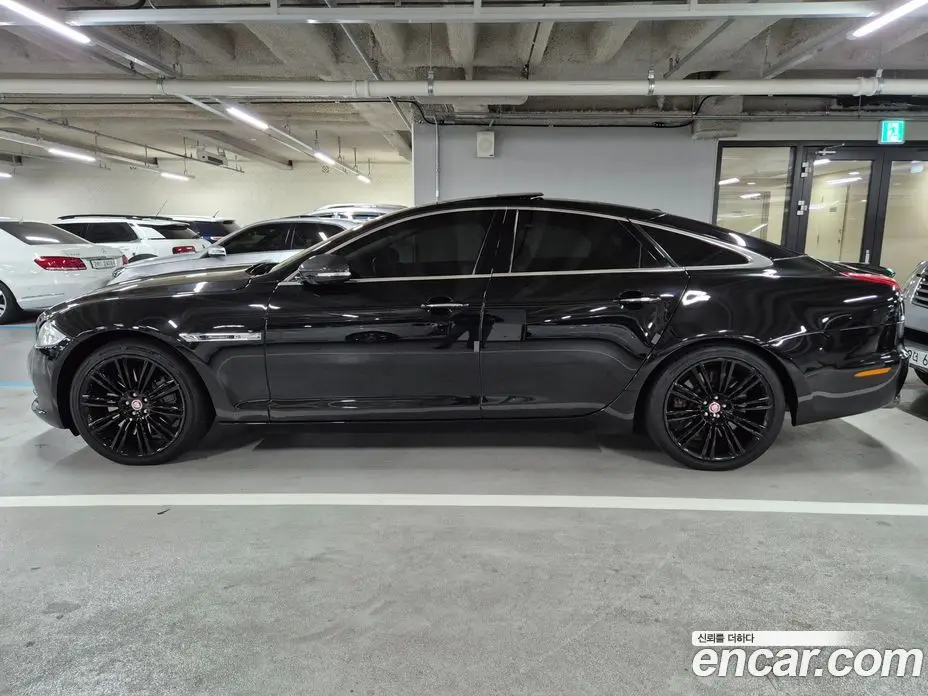 Jaguar XJ 2010 5.0 автомат (гидро), фото 13