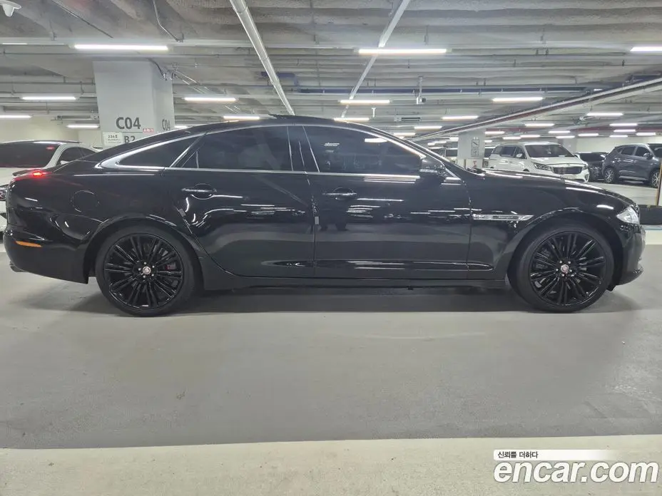 Jaguar XJ 2010 5.0 автомат (гидро), фото 14