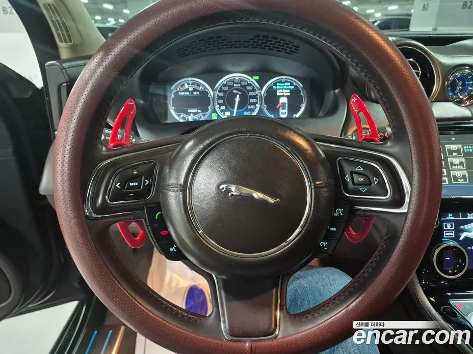 Jaguar XJ 2010 5.0 автомат (гидро), фото 15