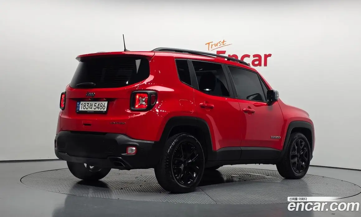 Jeep Renegade 2022 1.3 автомат (гидро), фото 2 Jeep Renegade 2022 1.3 автомат (гидро), фото 2