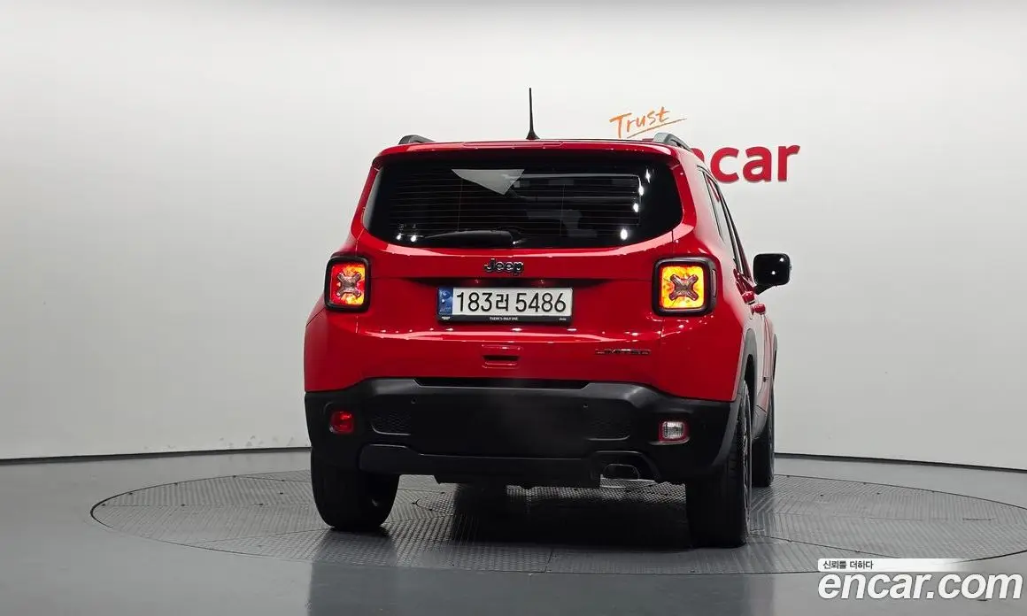 Jeep Renegade 2022 1.3 автомат (гидро), фото 4 Jeep Renegade 2022 1.3 автомат (гидро), фото 4