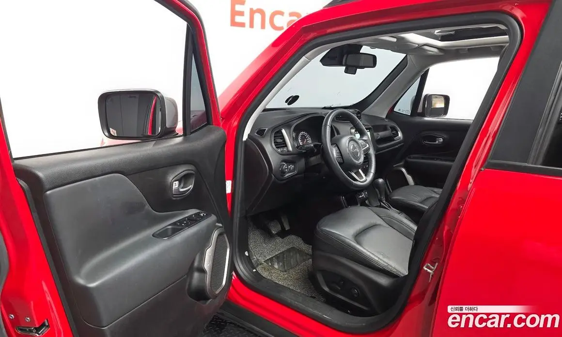 Jeep Renegade 2022 1.3 автомат (гидро), фото 10 Jeep Renegade 2022 1.3 автомат (гидро), фото 10