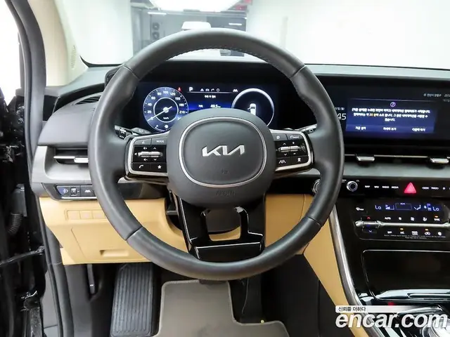 Kia Carnival 2022 3.5 автомат (гидро), миниатюра 7 Kia Carnival 2022 3.5 автомат (гидро), миниатюра 7