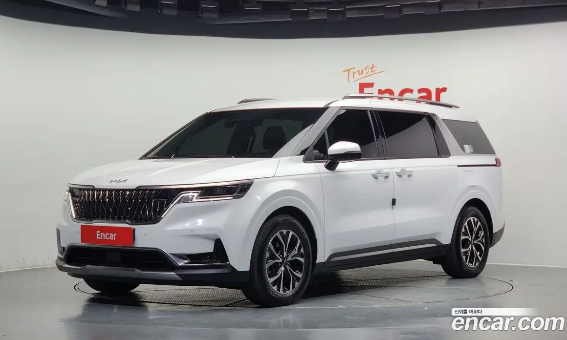 Kia Carnival 2022 2.2 автомат (гидро), фото 1 Kia Carnival 2022 2.2 автомат (гидро), фото 1