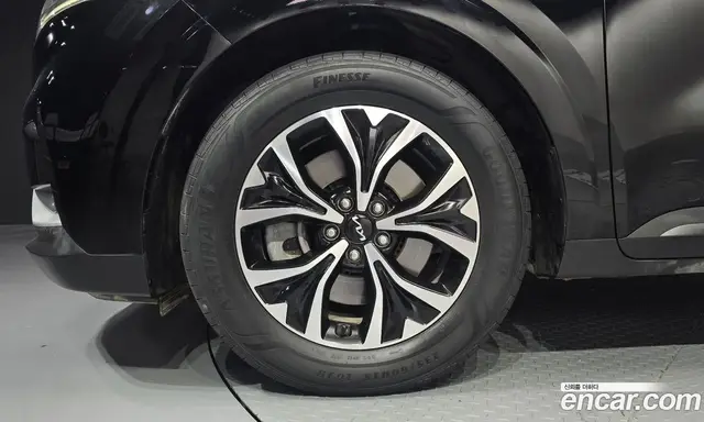 Kia Carnival 2022 2.2 автомат (гидро), миниатюра 5