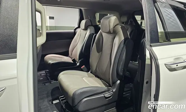 Kia Carnival 2025 1.6 автомат (гидро), миниатюра 11 Kia Carnival 2025 1.6 автомат (гидро), миниатюра 11