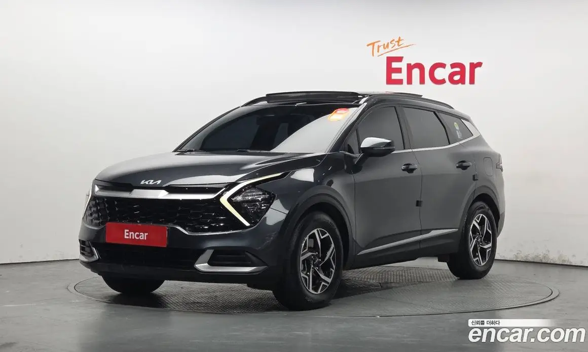 Kia Sportage 2023 2.0 автомат (гидро), фото 1 Kia Sportage 2023 2.0 автомат (гидро), фото 1