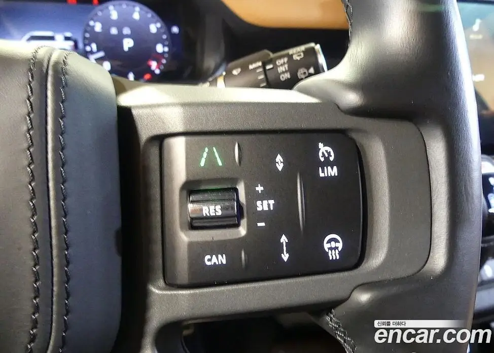 Land Rover Defender 2023 3.0 автомат (гидро), фото 15