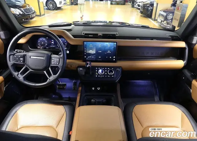 Land Rover Defender 2023 3.0 автомат (гидро), миниатюра 4