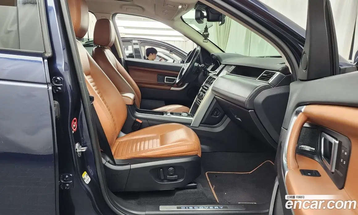 Land Rover Discovery Sport 2016 2.0 автомат (гидро), фото 11