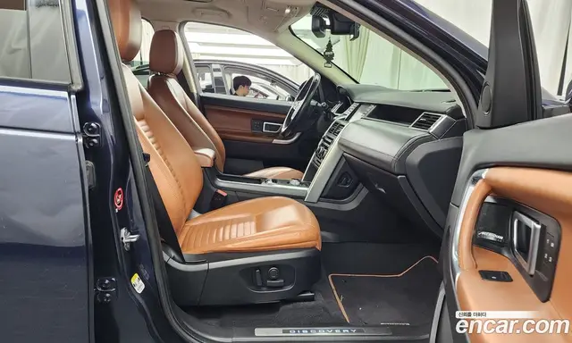Land Rover Discovery Sport 2016 2.0 автомат (гидро), миниатюра 11