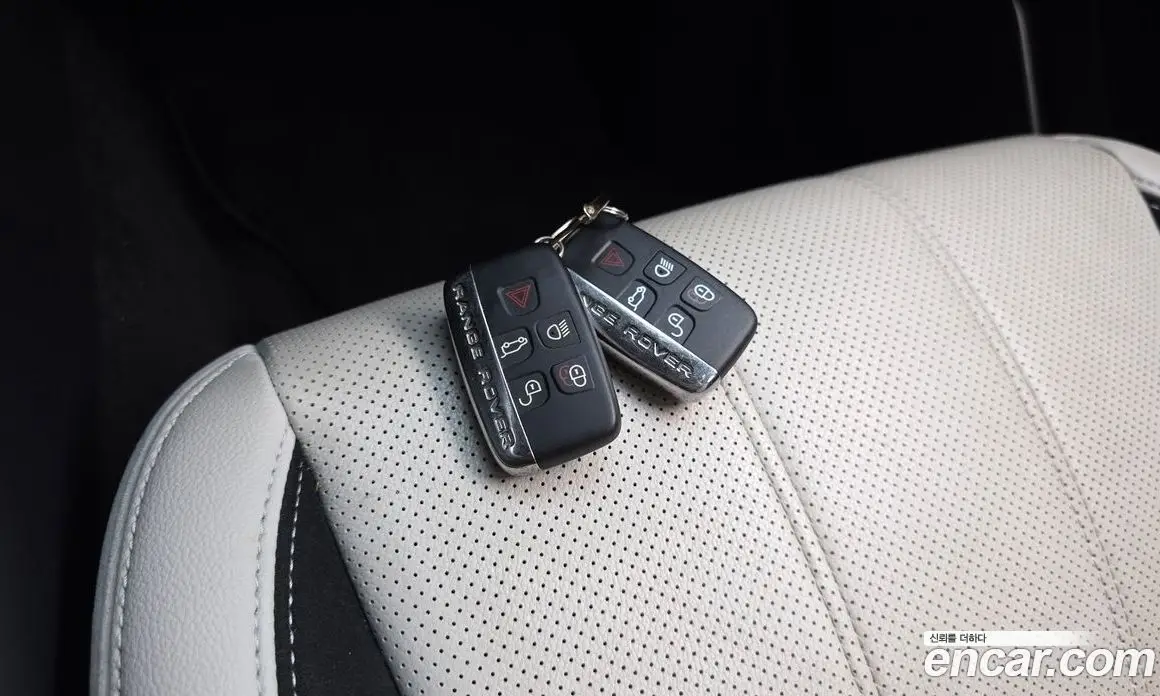 Land Rover Range Rover Velar 2018 2.0 автомат (гидро), фото 17 Land Rover Range Rover Velar 2018 2.0 автомат (гидро), фото 17