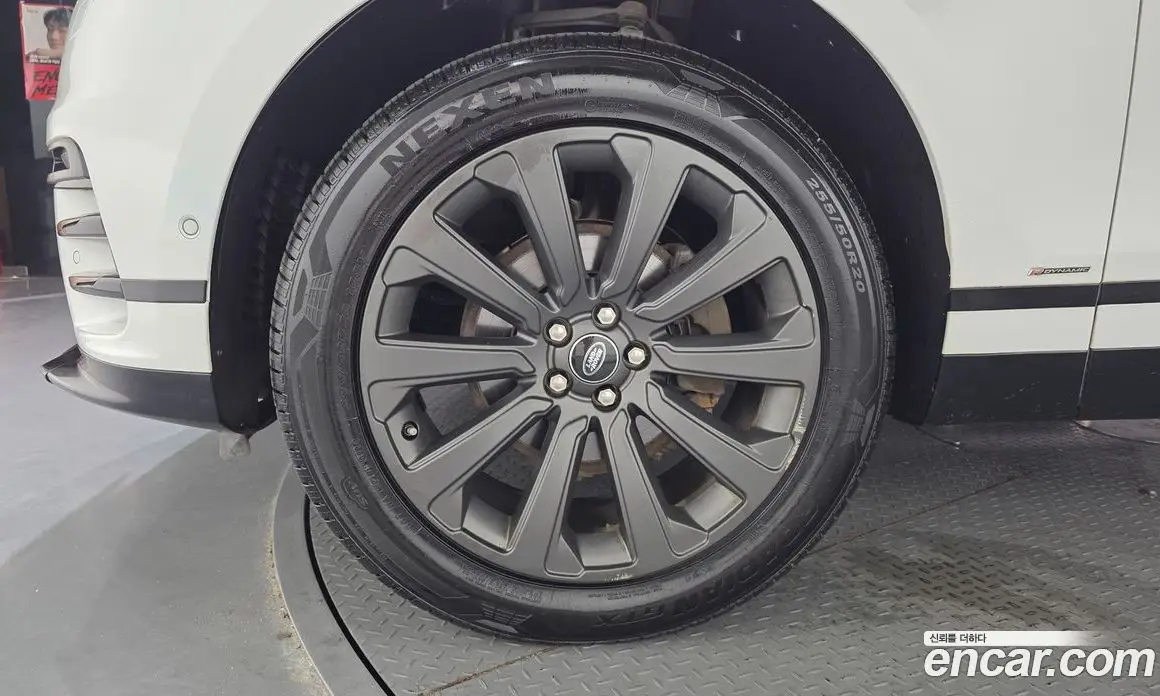 Land Rover Range Rover Velar 2018 2.0 автомат (гидро), фото 5 Land Rover Range Rover Velar 2018 2.0 автомат (гидро), фото 5