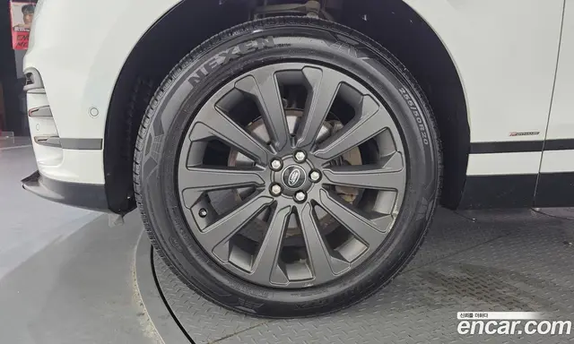 Land Rover Range Rover Velar 2018 2.0 автомат (гидро), миниатюра 5 Land Rover Range Rover Velar 2018 2.0 автомат (гидро), миниатюра 5
