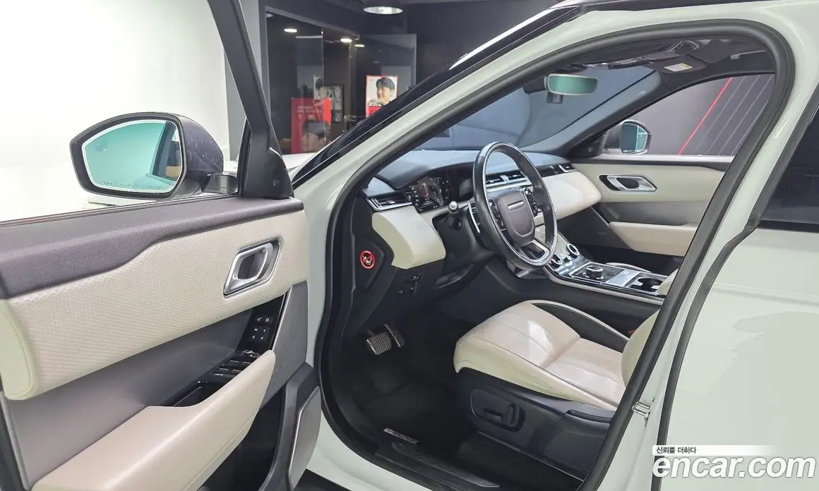 Land Rover Range Rover Velar 2018 2.0 автомат (гидро), фото 10 Land Rover Range Rover Velar 2018 2.0 автомат (гидро), фото 10