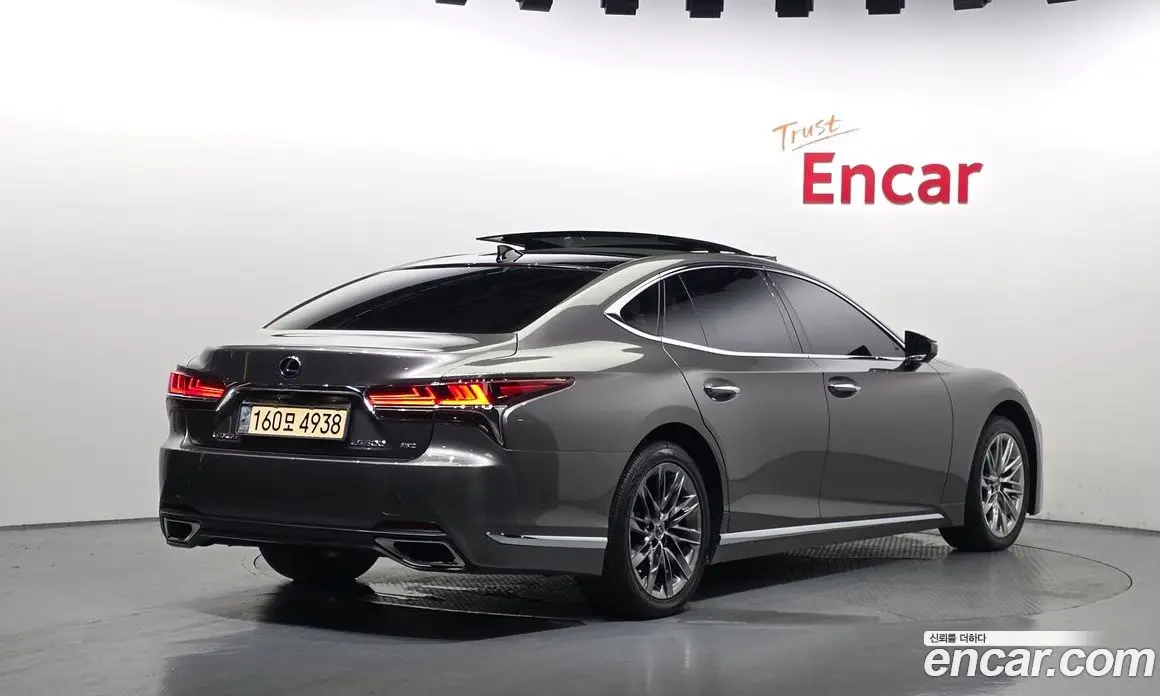 Lexus LS 2019 3.4 автомат (гидро), фото 2 Lexus LS 2019 3.4 автомат (гидро), фото 2