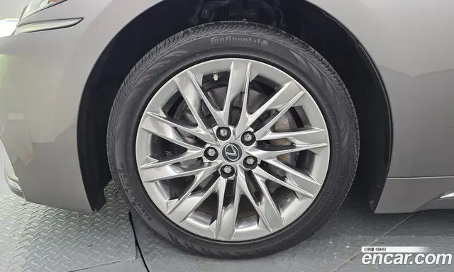 Lexus LS 2019 3.4 автомат (гидро), миниатюра 5 Lexus LS 2019 3.4 автомат (гидро), миниатюра 5
