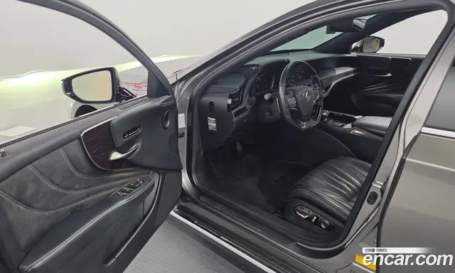 Lexus LS 2019 3.4 автомат (гидро), миниатюра 10 Lexus LS 2019 3.4 автомат (гидро), миниатюра 10