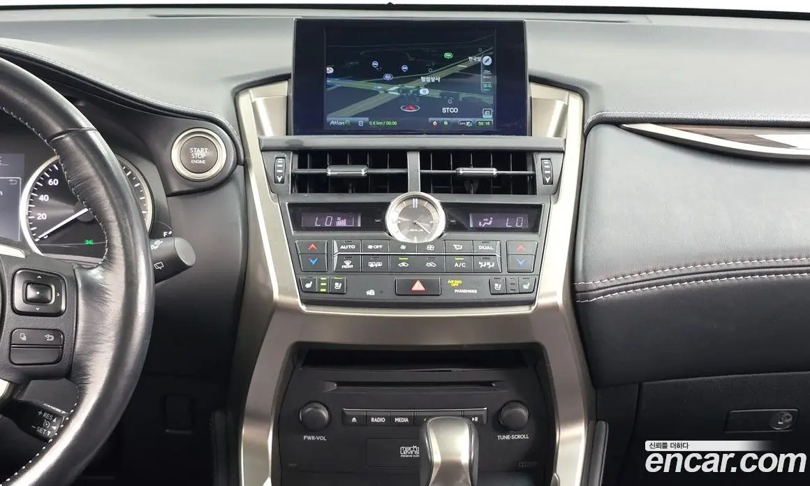 Lexus NX 2015 2.0 автомат (гидро), фото 19