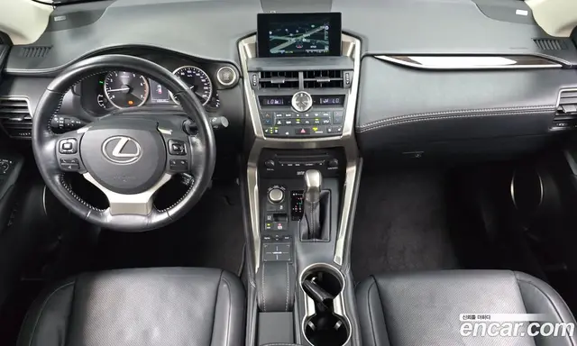 Lexus NX 2015 2.0 автомат (гидро), миниатюра 7