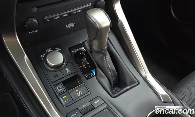 Lexus NX 2015 2.0 автомат (гидро), миниатюра 9