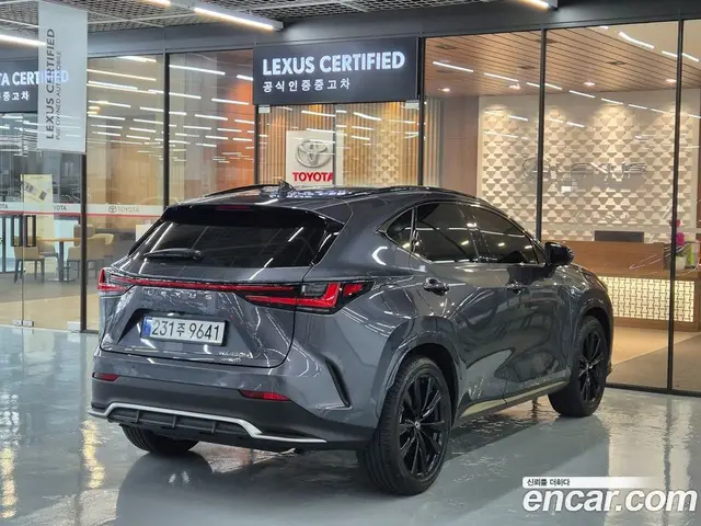 Lexus NX 2025 2.5 автомат (вариатор), миниатюра 2