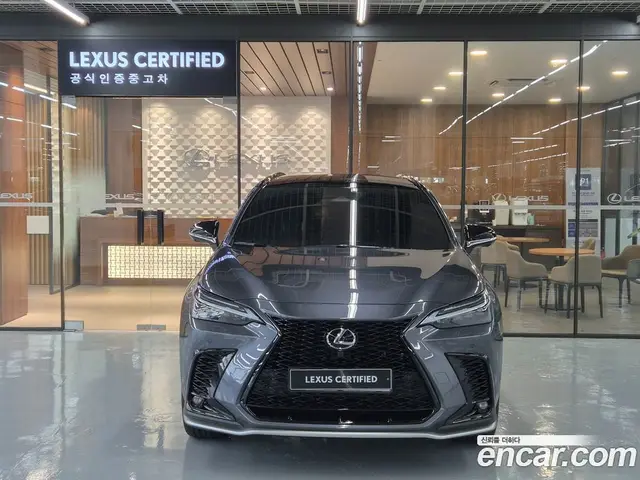 Lexus NX 2025 2.5 автомат (вариатор), миниатюра 3