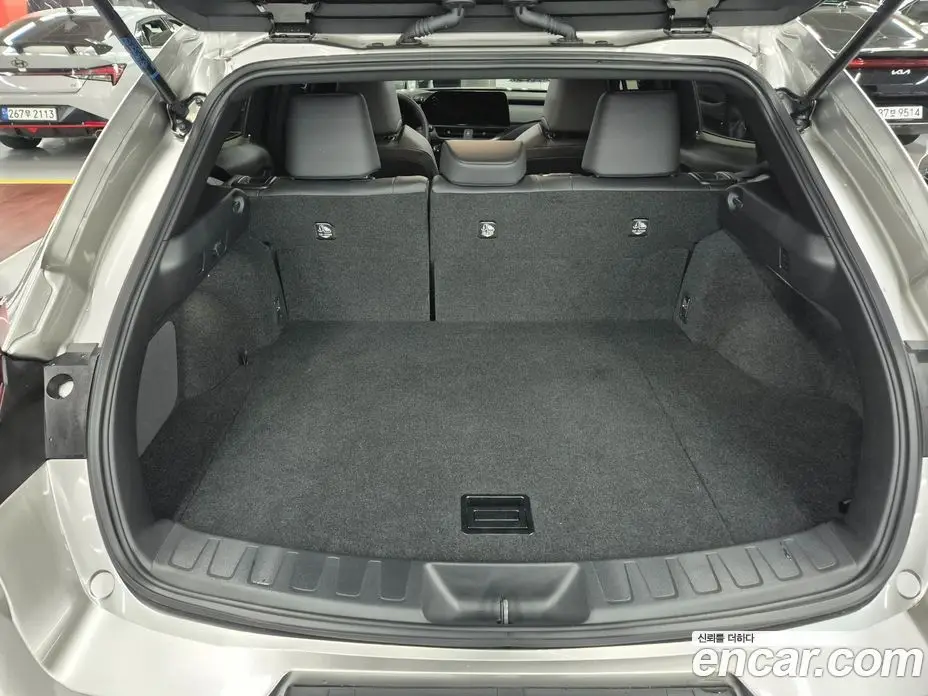 Lexus UX 2025 2.0 автомат (вариатор), фото 19