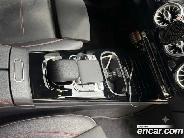Mercedes-Benz A-Class 2020 2.0 автомат (гидро), миниатюра 8 Mercedes-Benz A-Class 2020 2.0 автомат (гидро), миниатюра 8