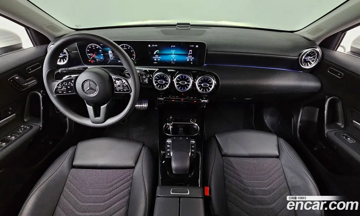 Mercedes-Benz A-Class 2020 2.0 автомат (гидро), фото 7 Mercedes-Benz A-Class 2020 2.0 автомат (гидро), фото 7