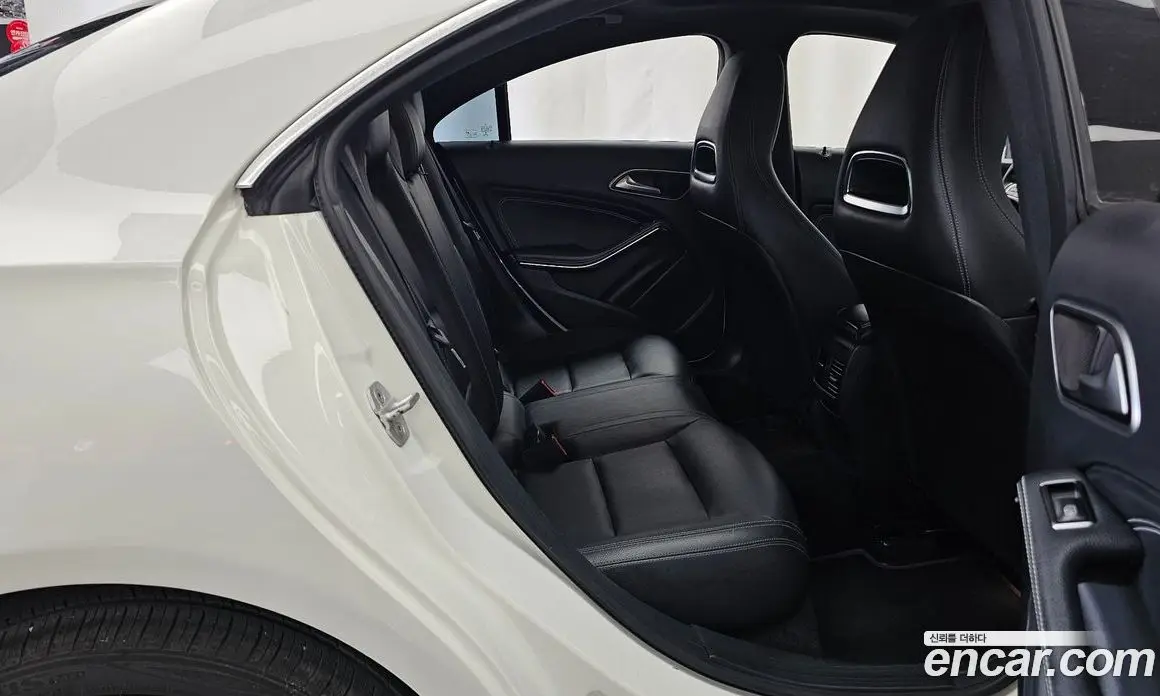 Mercedes-Benz CLA-Class 2017 2.0 автомат (гидро), фото 12 Mercedes-Benz CLA-Class 2017 2.0 автомат (гидро), фото 12