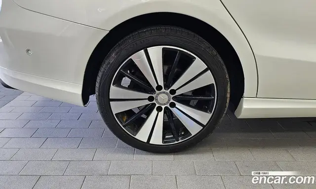 Mercedes-Benz CLA-Class 2017 2.0 автомат (гидро), миниатюра 5 Mercedes-Benz CLA-Class 2017 2.0 автомат (гидро), миниатюра 5