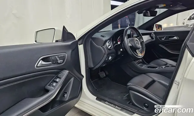Mercedes-Benz CLA-Class 2017 2.0 автомат (гидро), миниатюра 10 Mercedes-Benz CLA-Class 2017 2.0 автомат (гидро), миниатюра 10