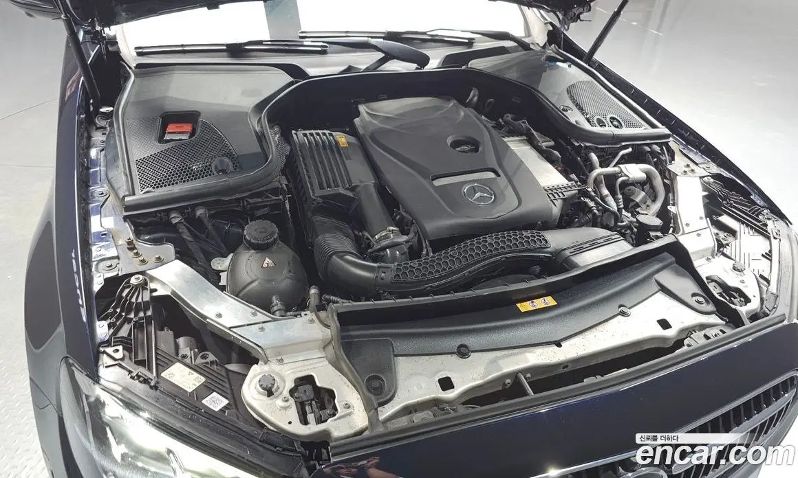 Mercedes-Benz E-Class 2022 2.0 автомат (гидро), фото 6