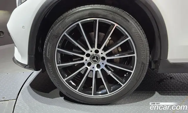 Mercedes-Benz GLC-Class 2019 2.0 автомат (гидро), миниатюра 5 Mercedes-Benz GLC-Class 2019 2.0 автомат (гидро), миниатюра 5