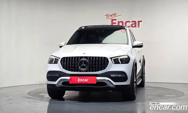 Mercedes-Benz GLE-Class 2023 2.0 автомат (гидро), миниатюра 3