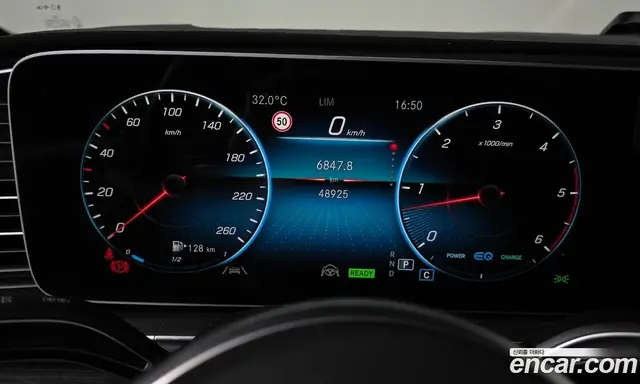 Mercedes-Benz GLE-Class 2023 2.0 автомат (гидро), миниатюра 8