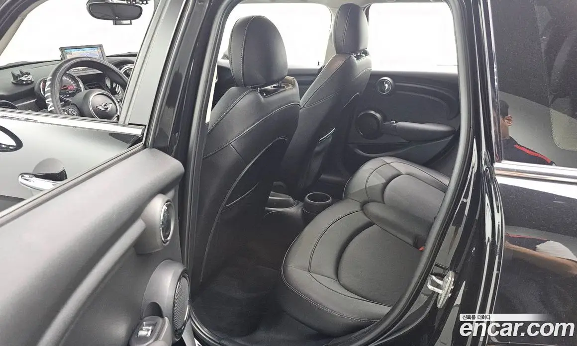 Mini Cooper 2016 1.5 автомат (гидро), фото 12