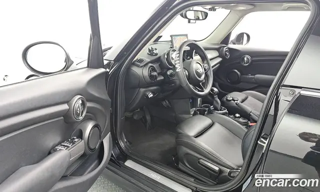 Mini Cooper 2016 1.5 автомат (гидро), миниатюра 10