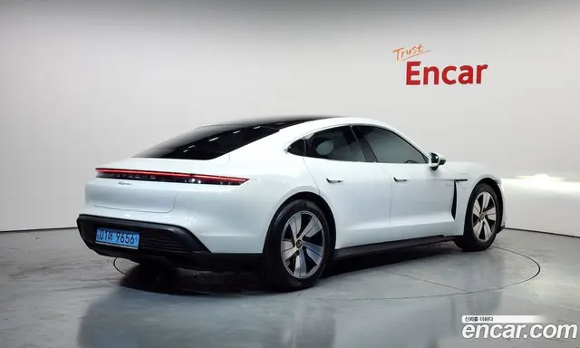 Porsche Taycan 2023 0.1 автомат (гидро), миниатюра 2 Porsche Taycan 2023 0.1 автомат (гидро), миниатюра 2