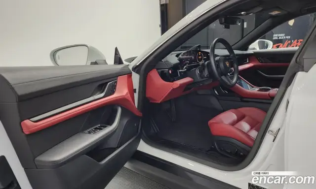 Porsche Taycan 2023 0.1 автомат (гидро), миниатюра 10 Porsche Taycan 2023 0.1 автомат (гидро), миниатюра 10