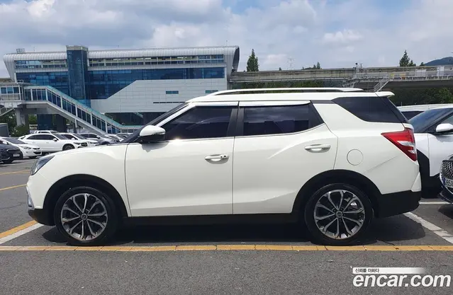 SsangYong TIBOLI 2016 1.6 автомат (гидро), миниатюра 5