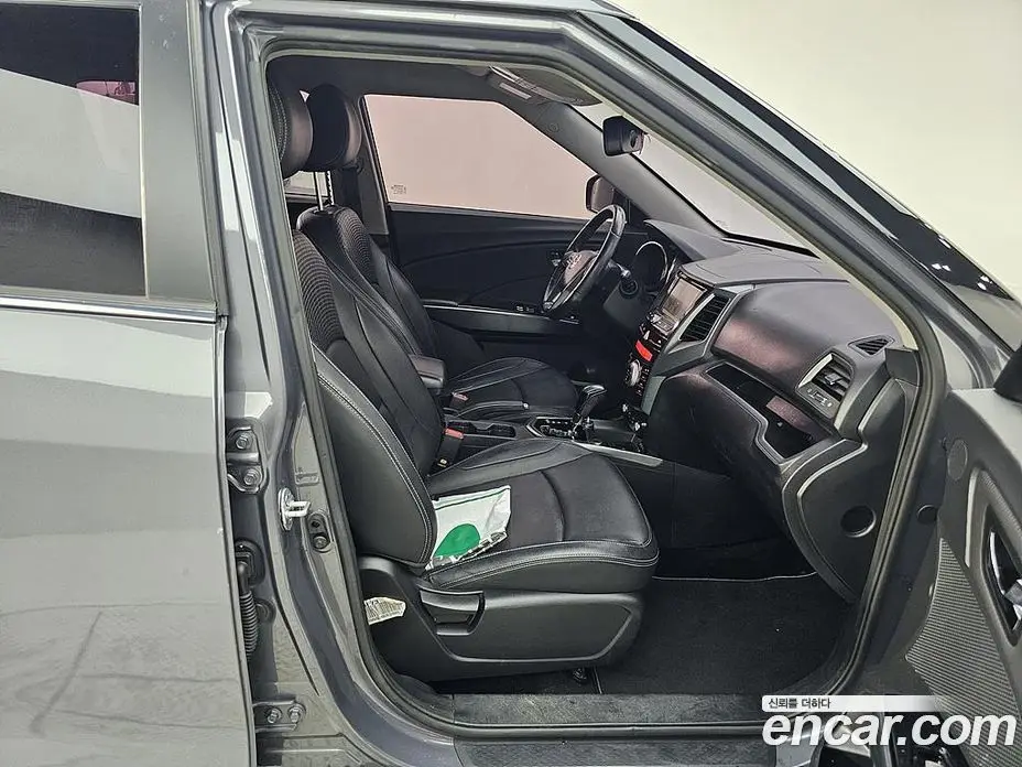 SsangYong TIBOLI 2018 1.6 автомат (гидро), фото 11