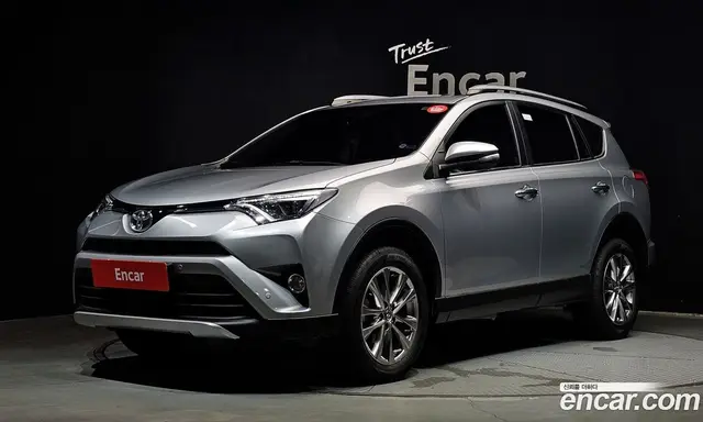 Toyota RAV4, 2018, 74 860 км
