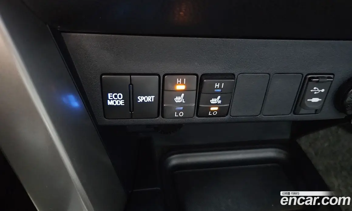 Toyota RAV4 2018 2.5 автомат (гидро), фото 20