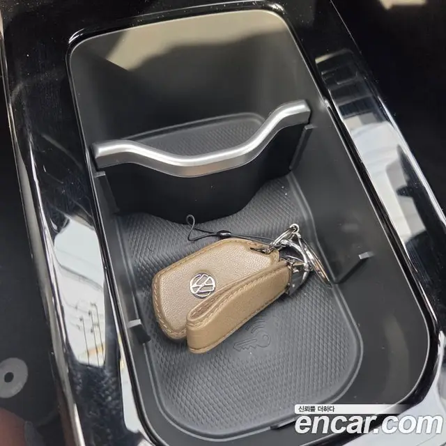 Volkswagen ID.4 2023 автомат (гидро), миниатюра 3