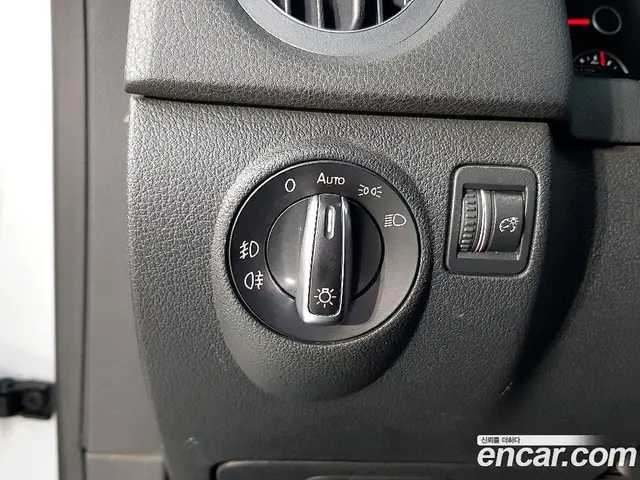 Volkswagen Tiguan 2015 2.0 автомат (гидро), миниатюра 11 Volkswagen Tiguan 2015 2.0 автомат (гидро), миниатюра 11