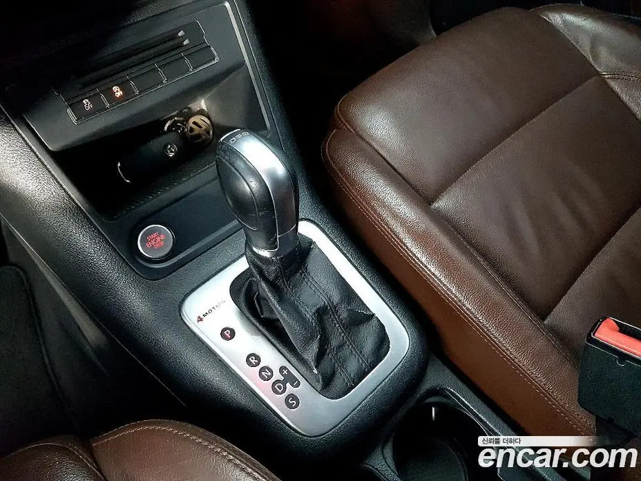 Volkswagen Tiguan 2015 2.0 автомат (гидро), фото 13 Volkswagen Tiguan 2015 2.0 автомат (гидро), фото 13