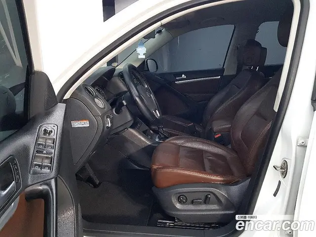 Volkswagen Tiguan 2015 2.0 автомат (гидро), миниатюра 8 Volkswagen Tiguan 2015 2.0 автомат (гидро), миниатюра 8